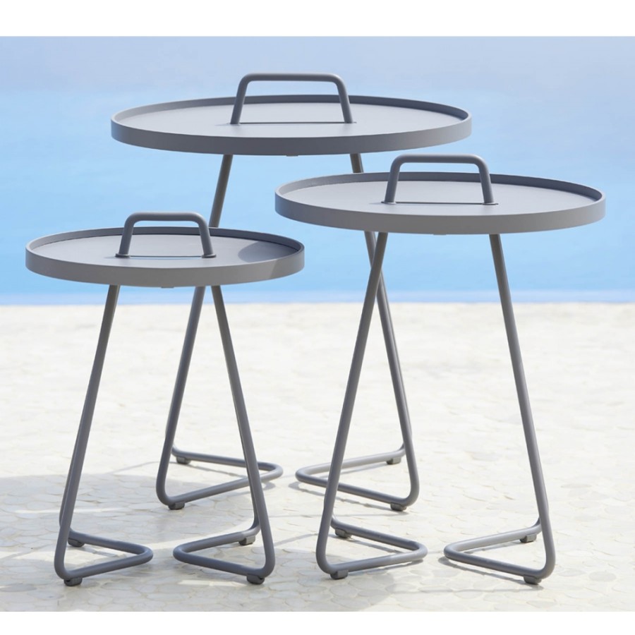 Cane line Tables | Cane-Line - On-The-Move Beistelltisch, Extra Klein