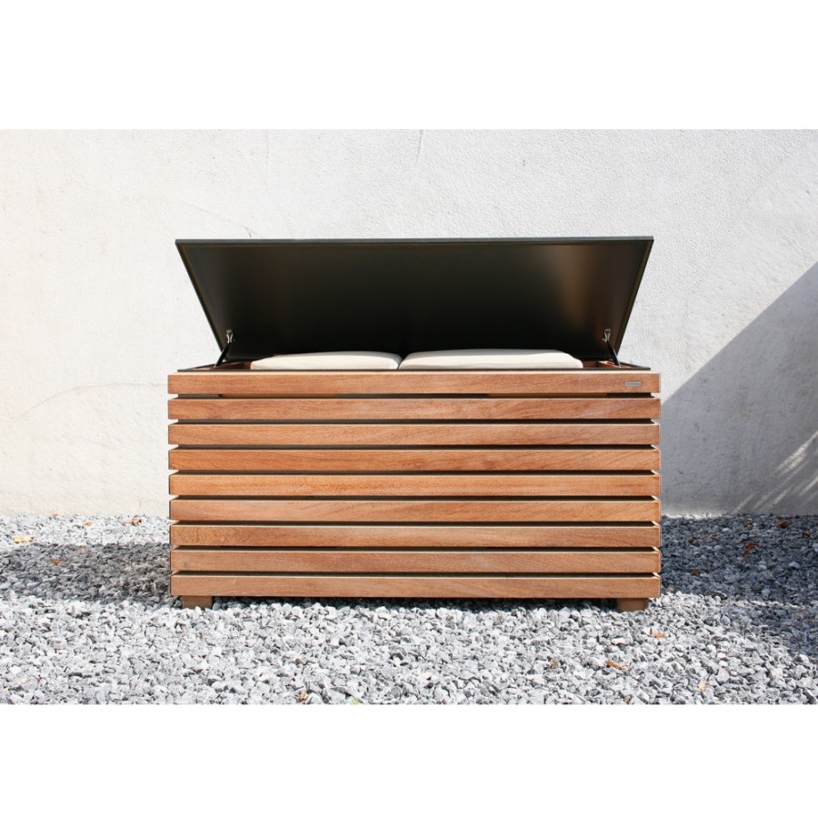 Conmoto Chests | Conmoto - Forte Pillow Chest